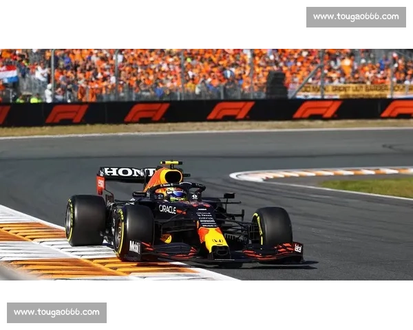 F1赛季车队策略解析与比赛胜负关键因素揭秘